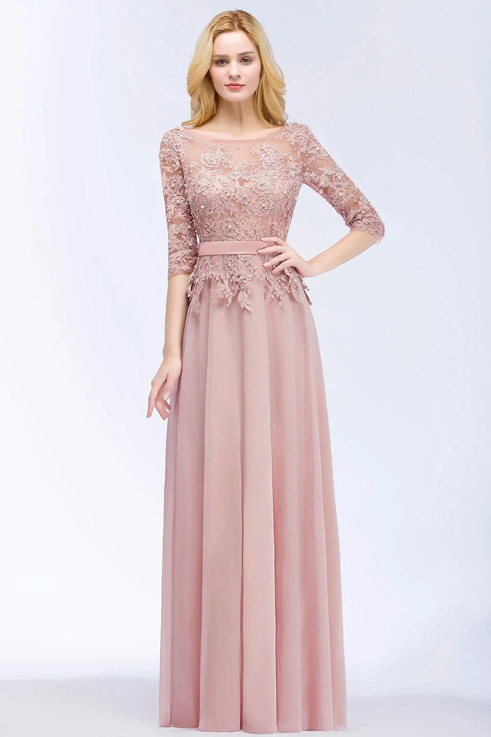 Robe d'invitée de mariage chic avec haut en dentelle