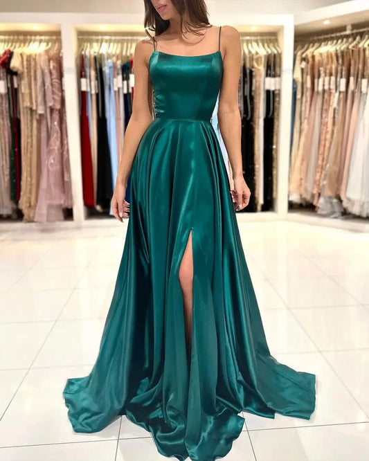 Robe Invitée de Mariage Émeraude Chic
